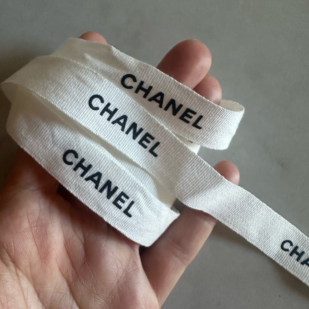 Chanel Ribbon - Picture 2 of 2